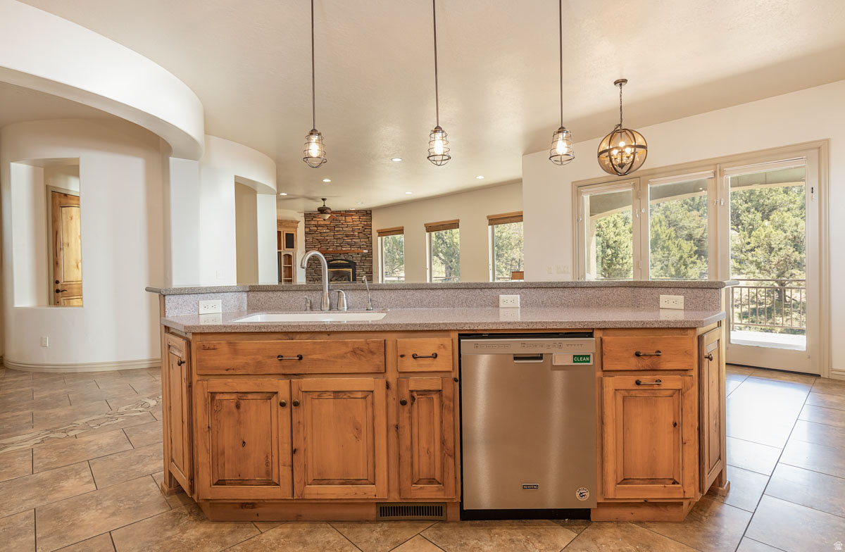 FIDDLERS CANYON SUBDIVISION - Residential