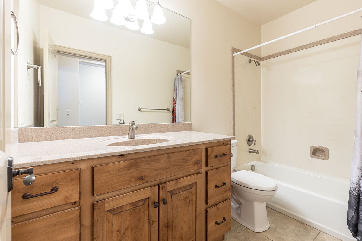 FIDDLERS CANYON SUBDIVISION - Residential