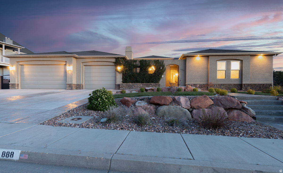 FIDDLERS CANYON SUBDIVISION - Residential