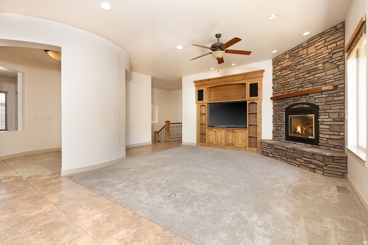 FIDDLERS CANYON SUBDIVISION - Residential