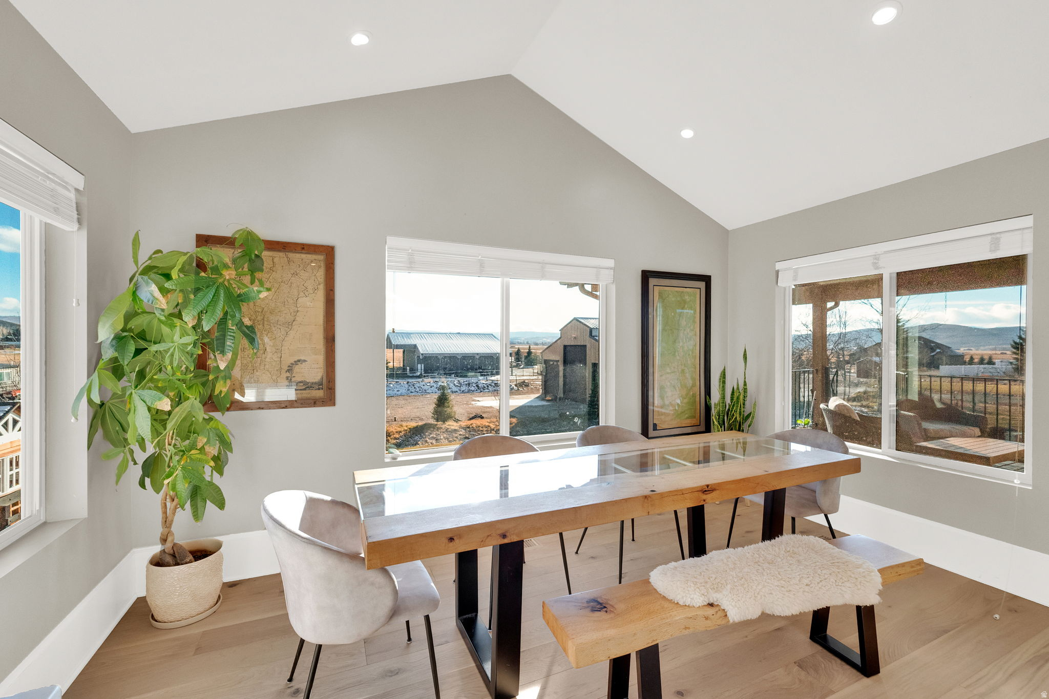 FOOTHILL ESTATES - Residential