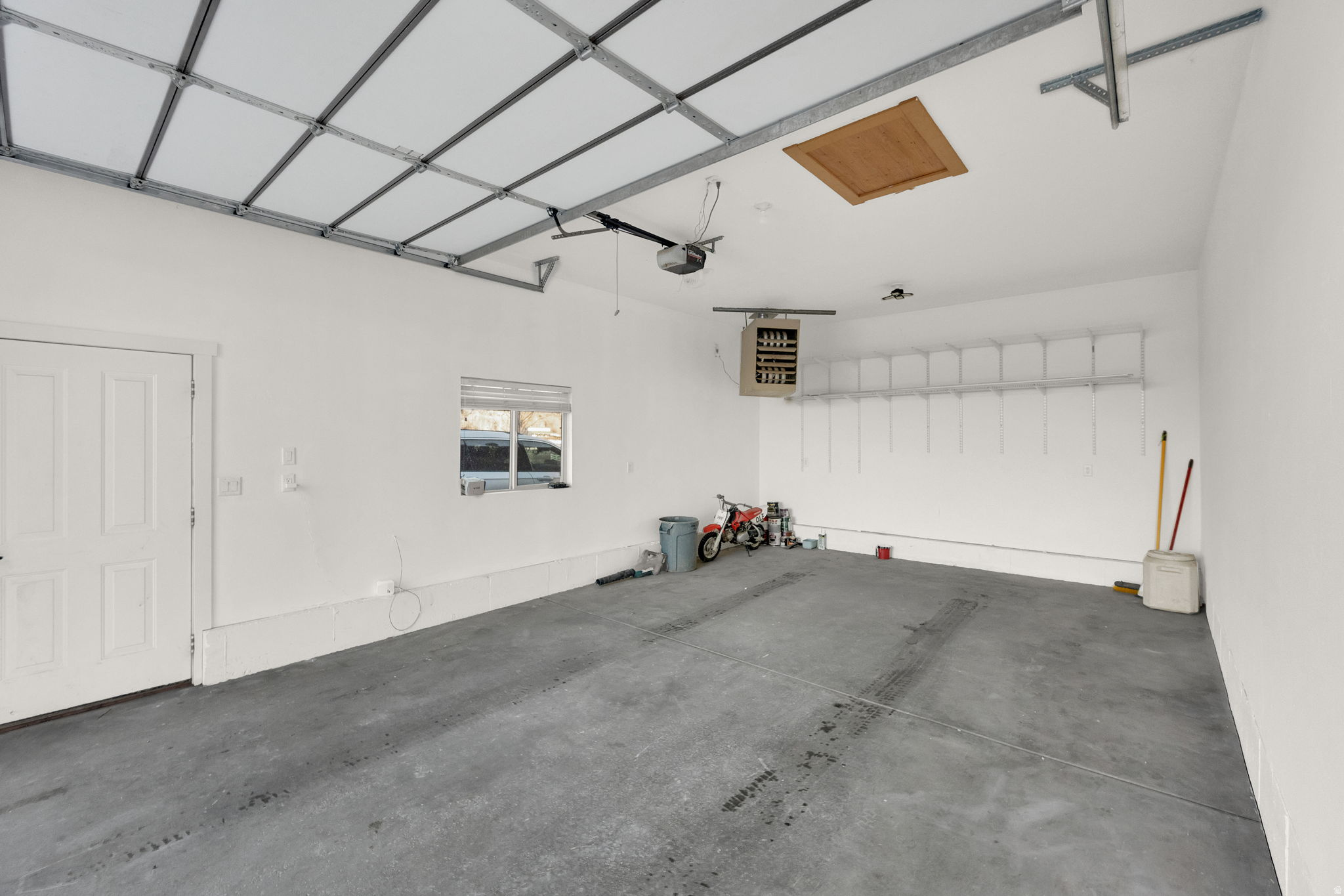 FOOTHILL ESTATES - Residential