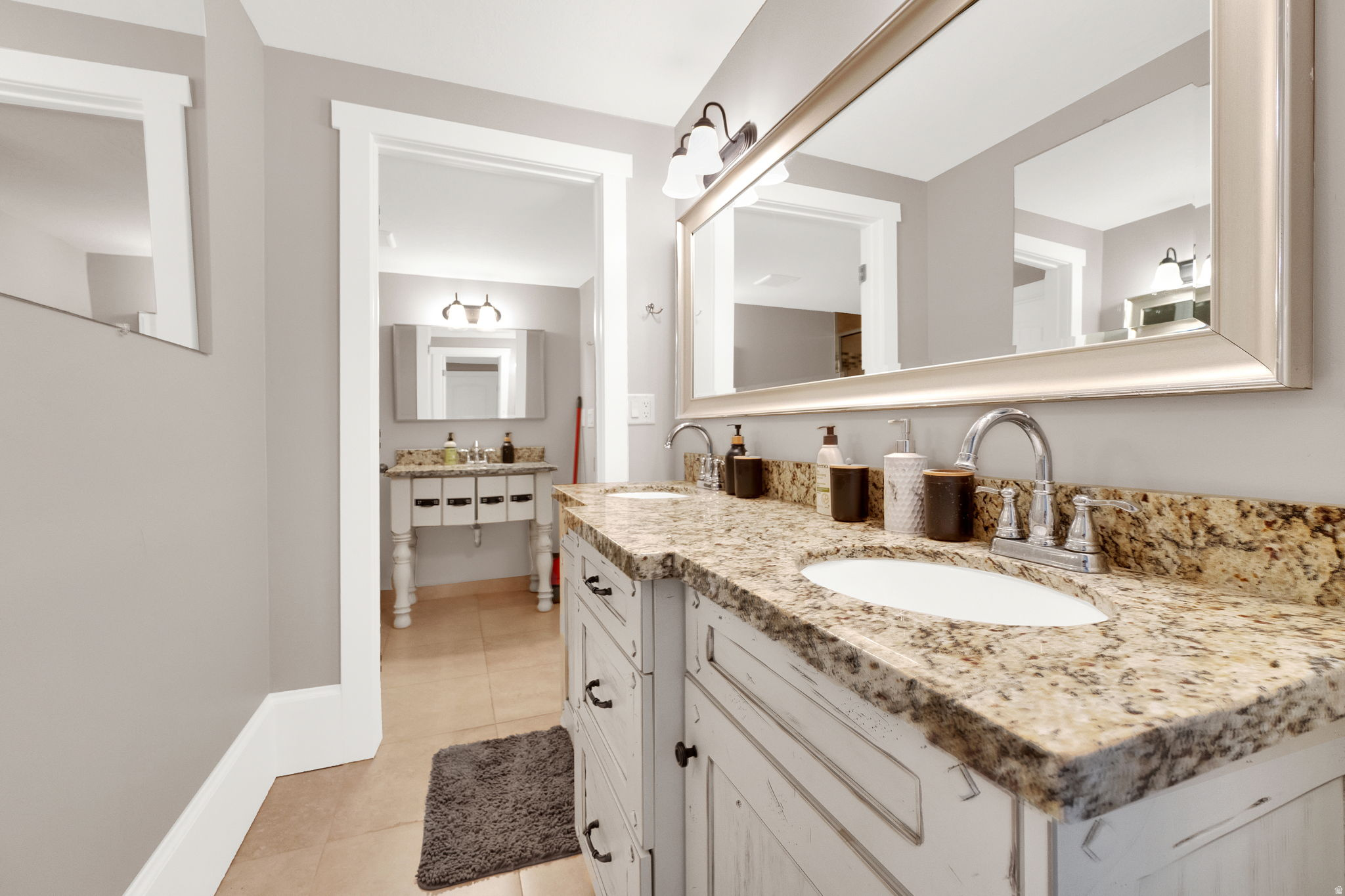 FOOTHILL ESTATES - Residential