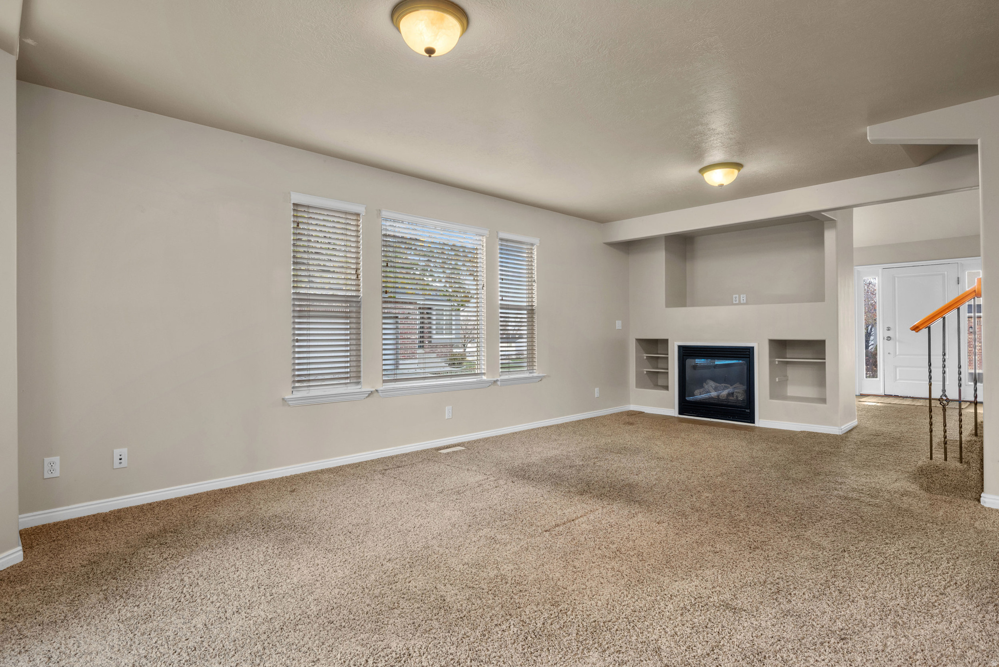 THE OC CONDOS - Residential