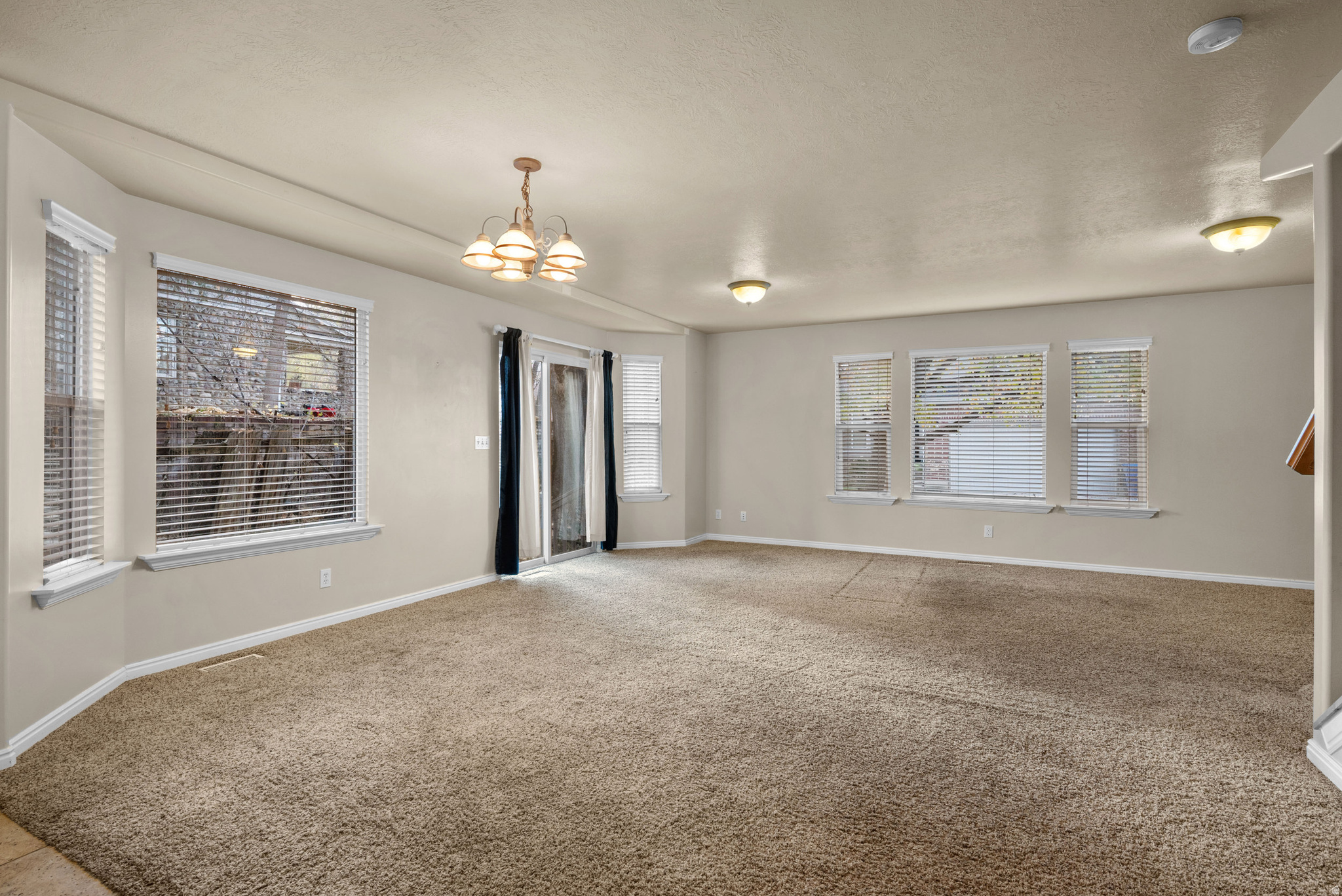 THE OC CONDOS - Residential