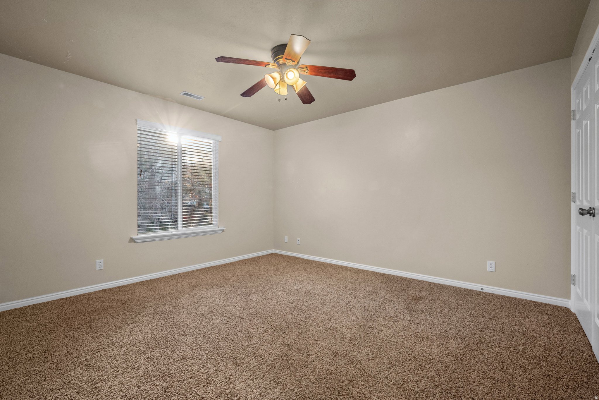 THE OC CONDOS - Residential