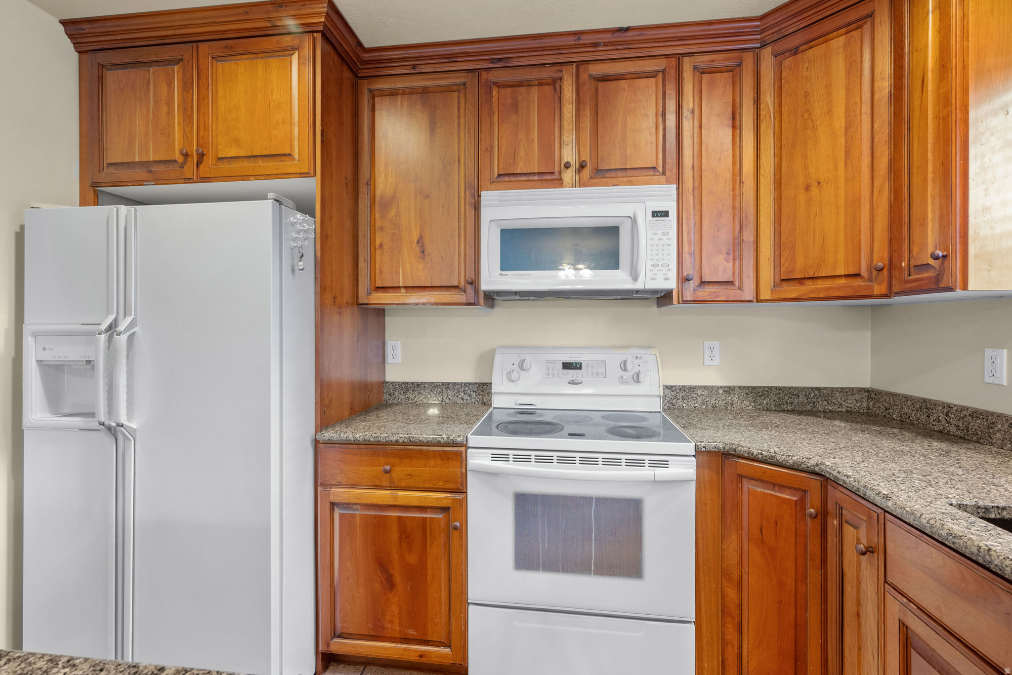 THE OC CONDOS - Residential