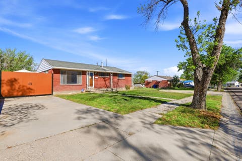 Tiny photo for 3316 S LYNNBROOK DR, Magna, UT 84044 (MLS # 2150694)