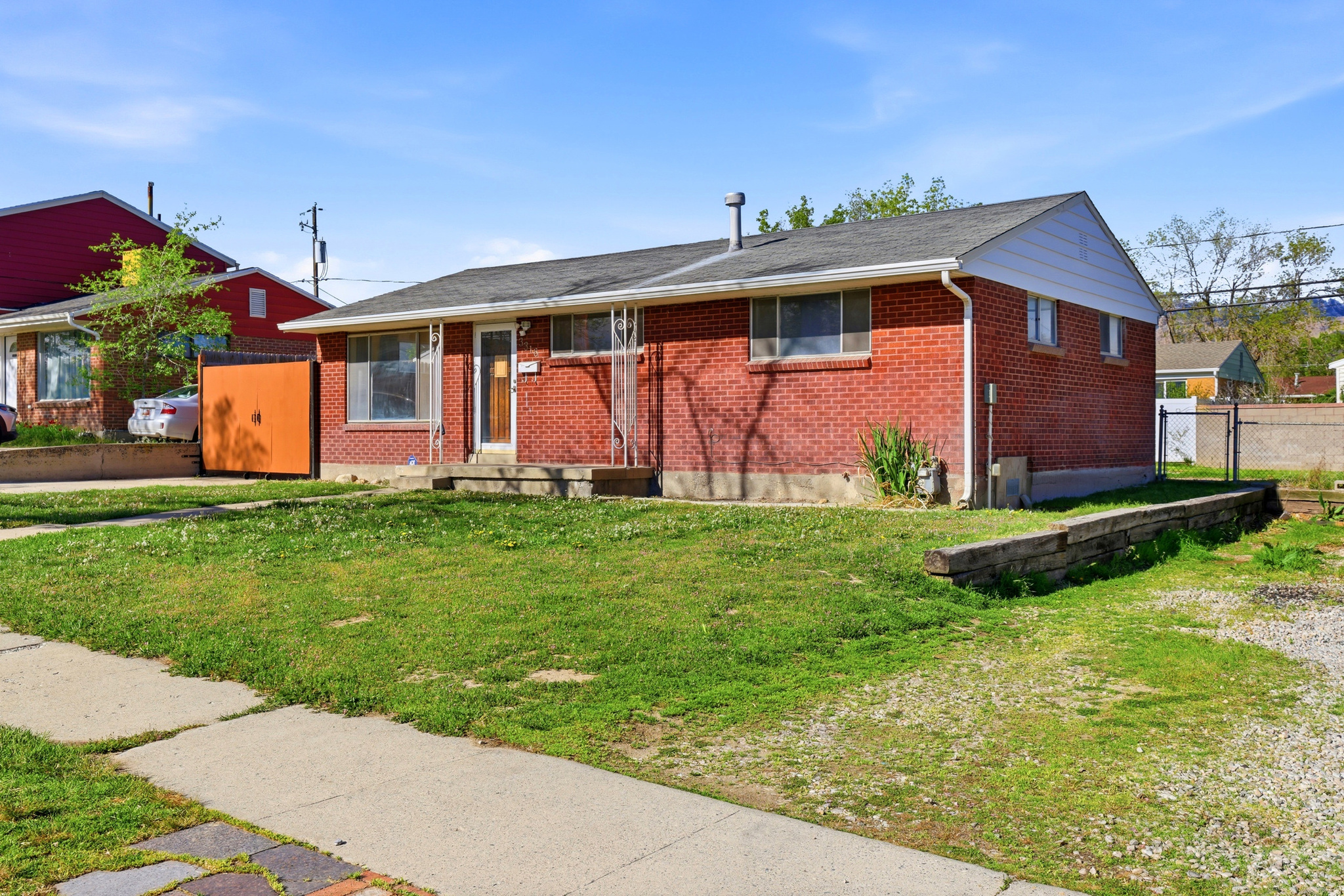 LAKE RIDGE - Residential