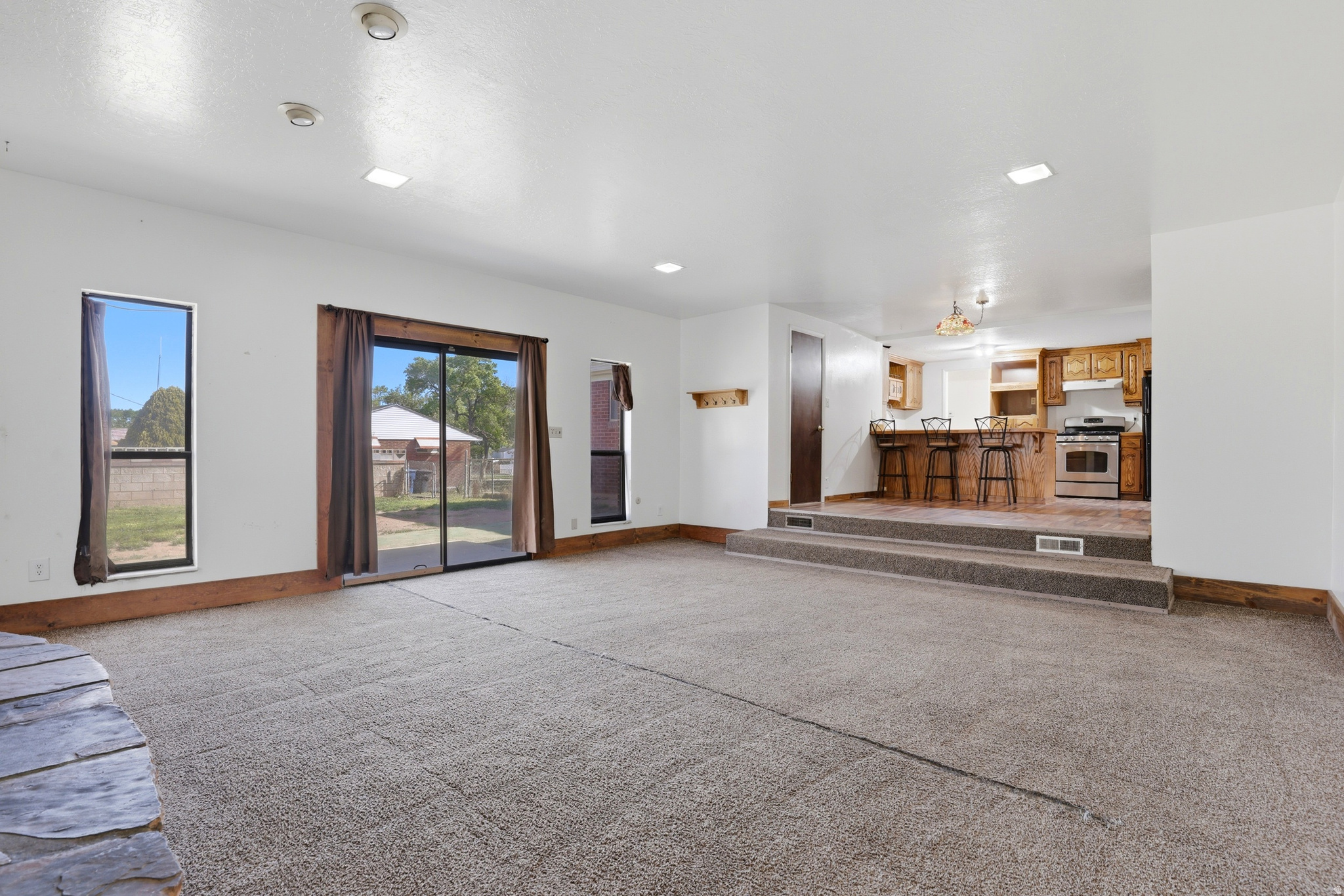 LAKE RIDGE - Residential