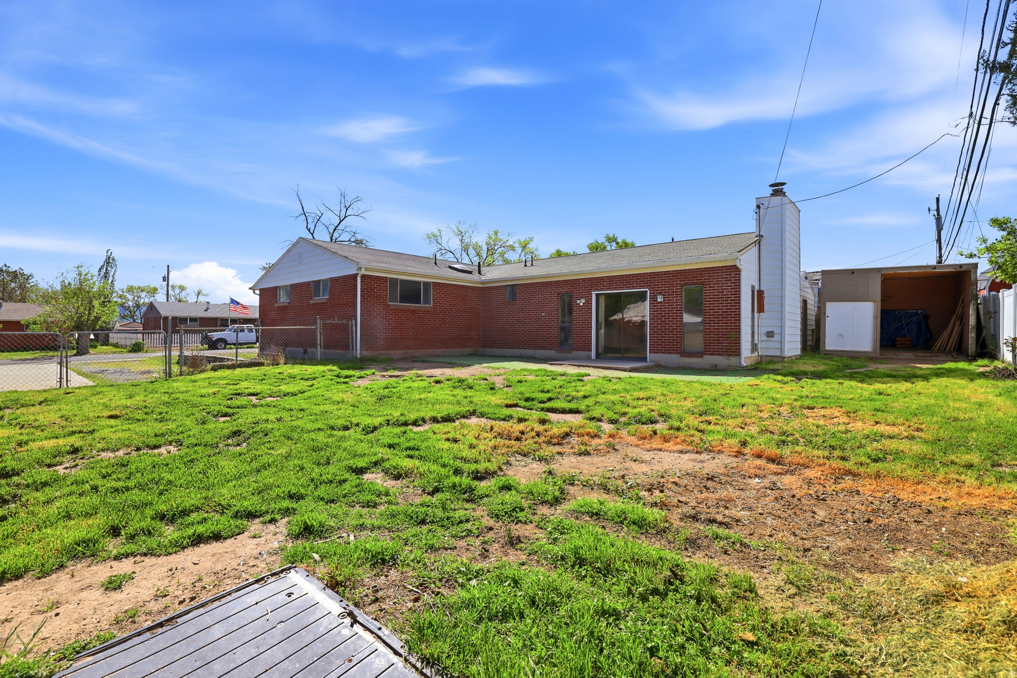 LAKE RIDGE - Residential