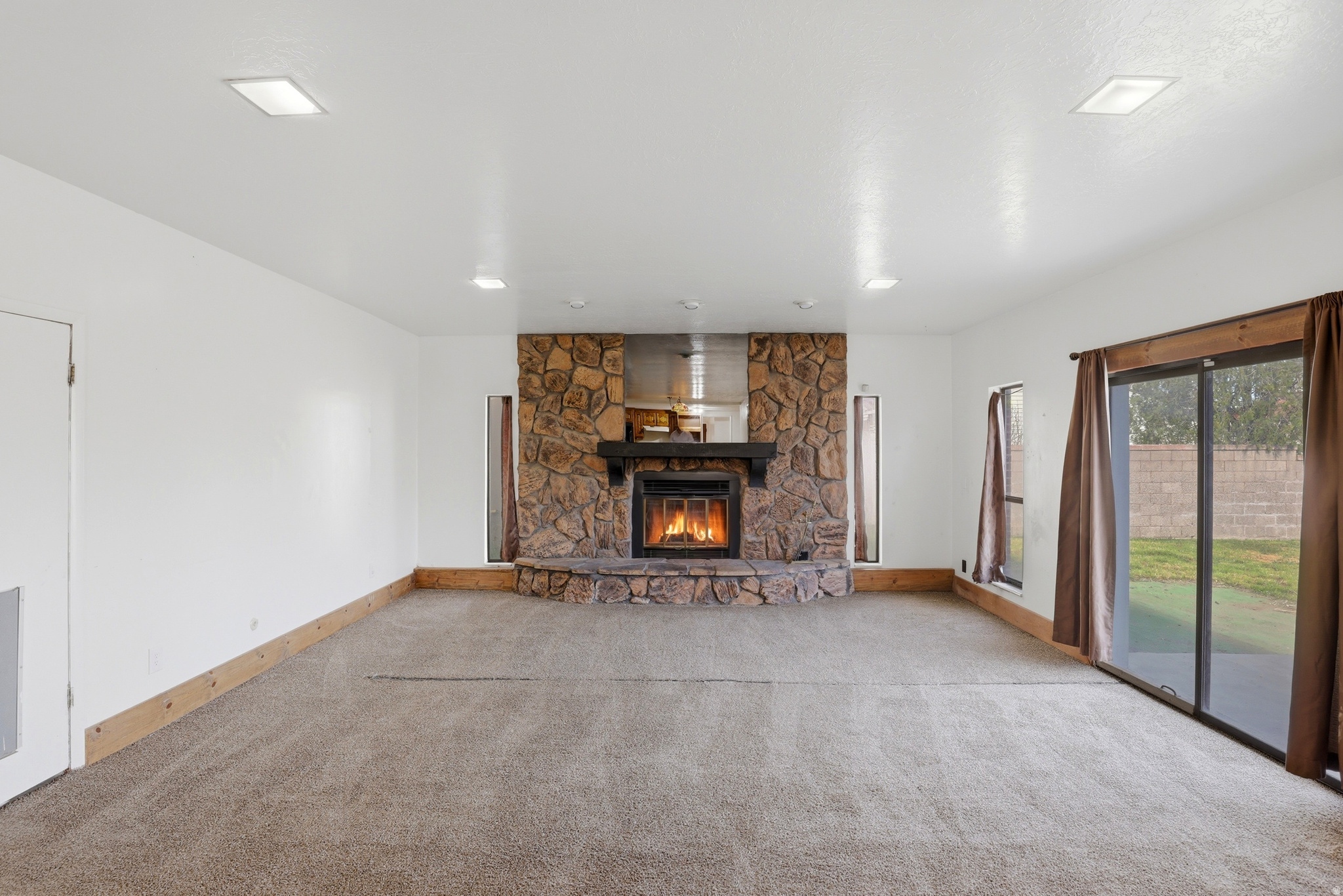 LAKE RIDGE - Residential