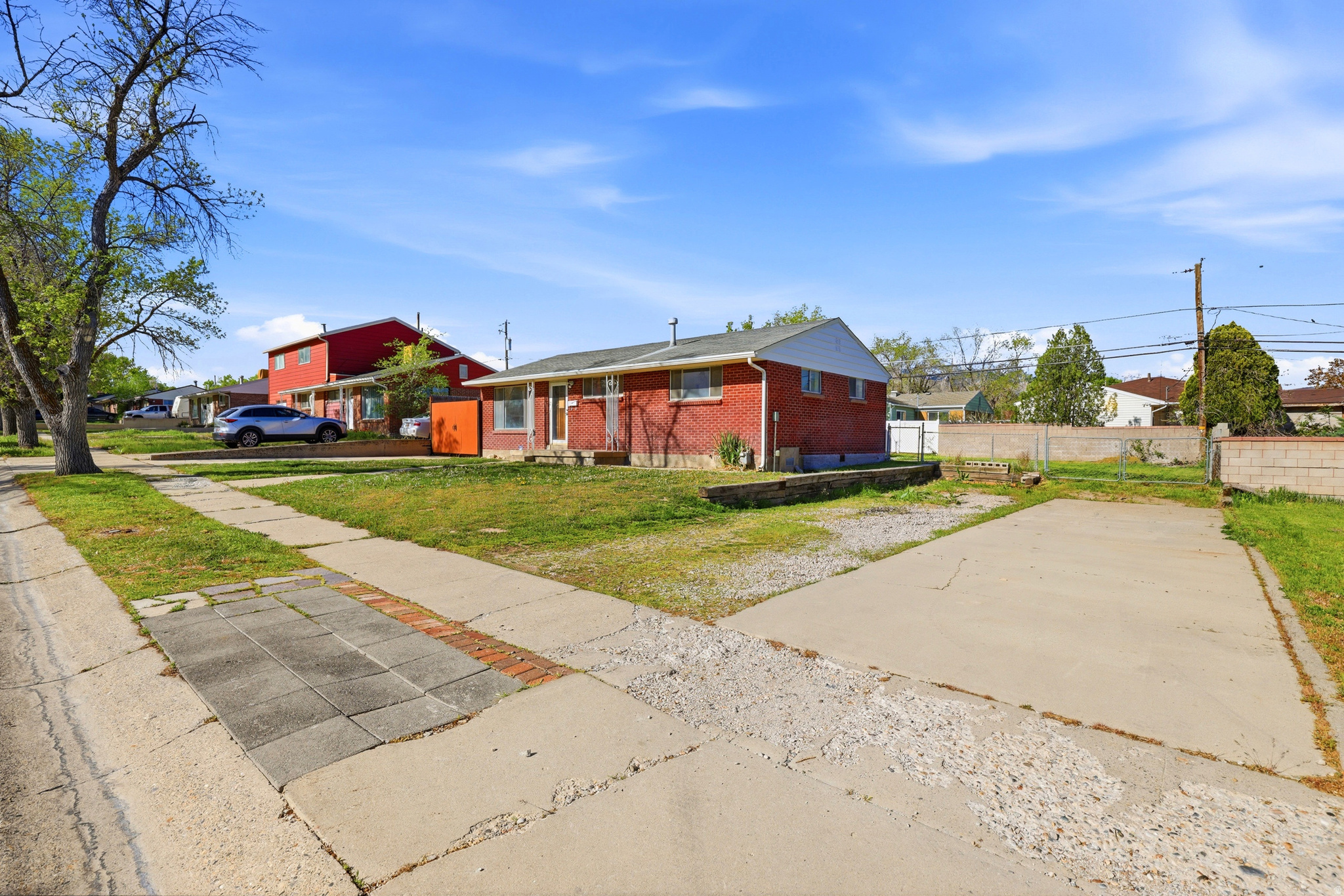 LAKE RIDGE - Residential