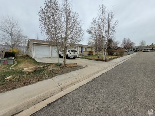 805 N Valley View Dr, Castle Dale, Utah image 2