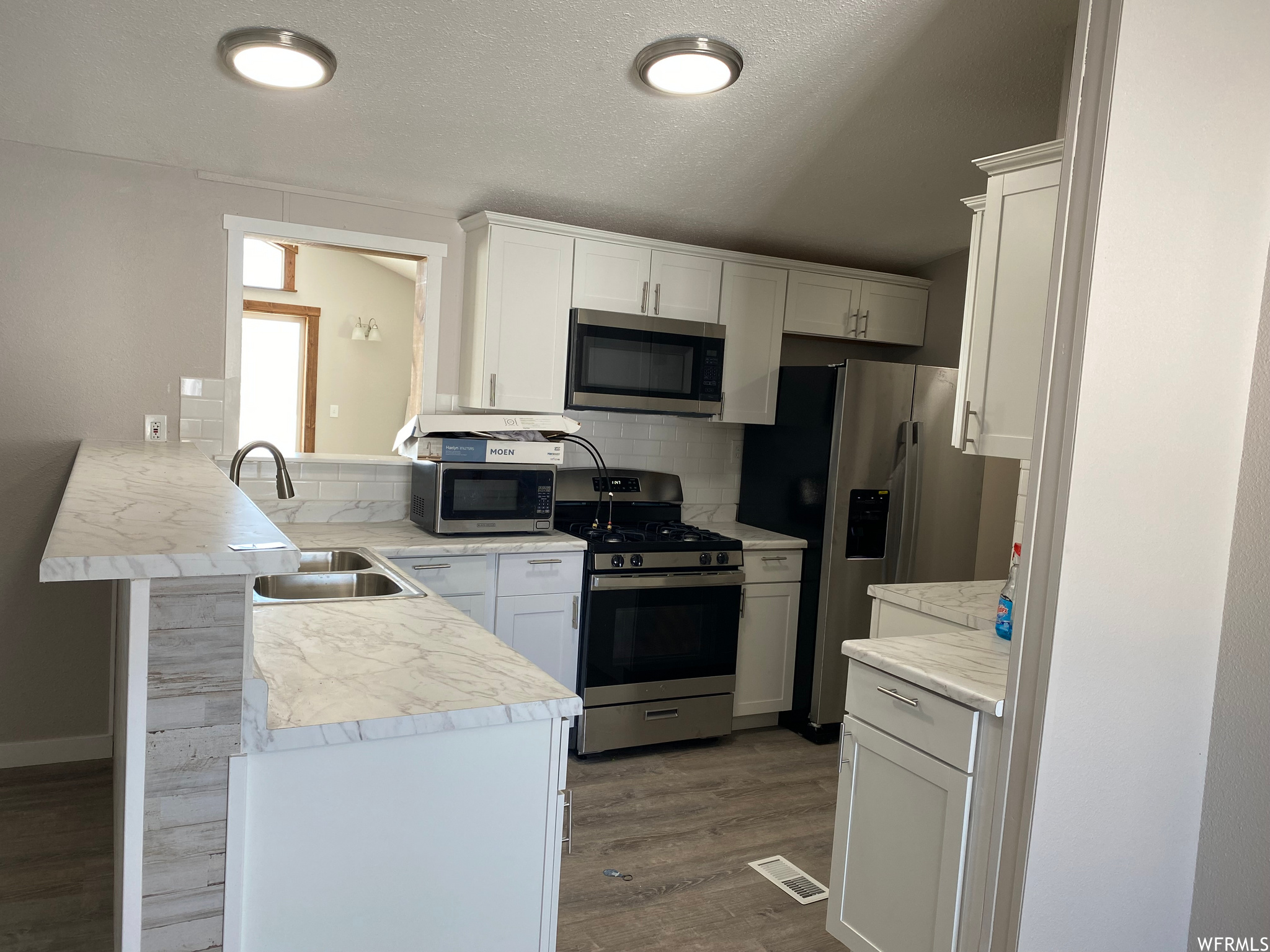 BANDANNA RANCH - Residential