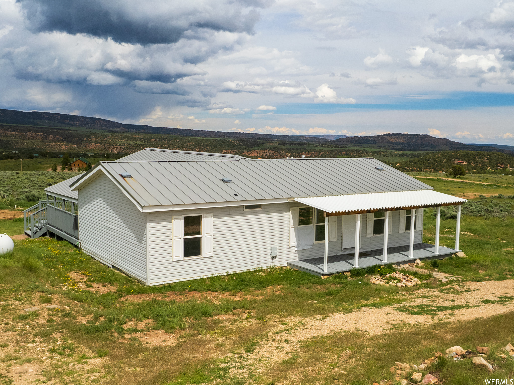 BANDANNA RANCH - Residential