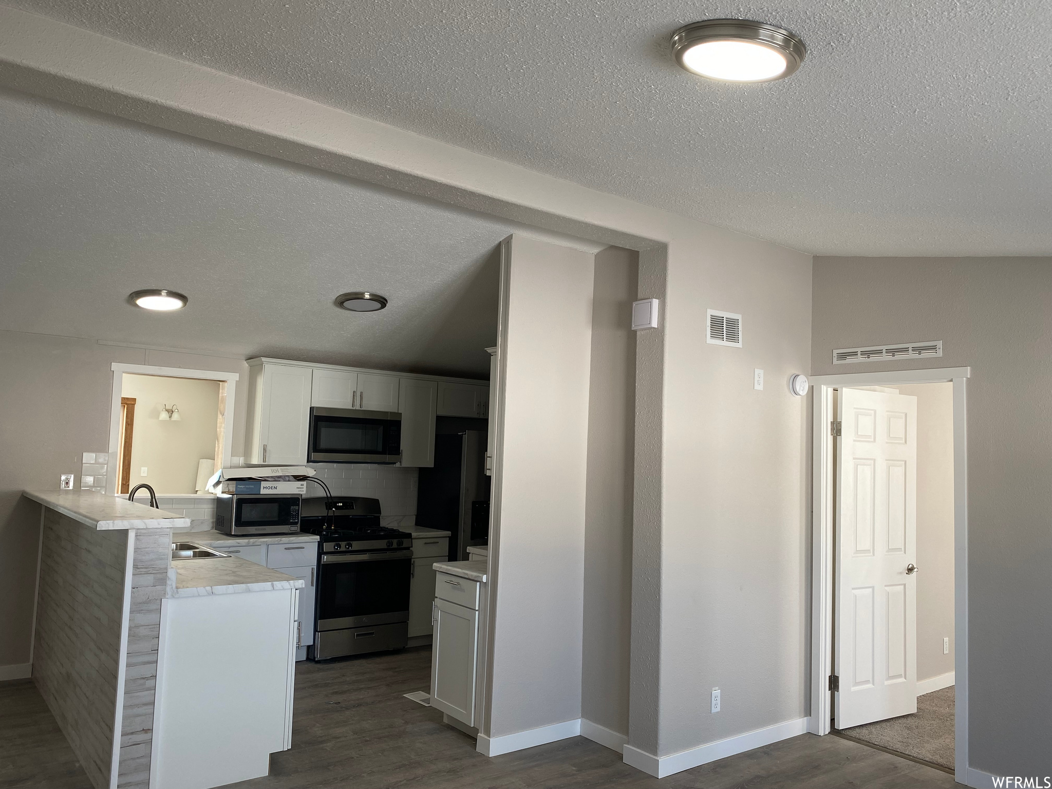 BANDANNA RANCH - Residential