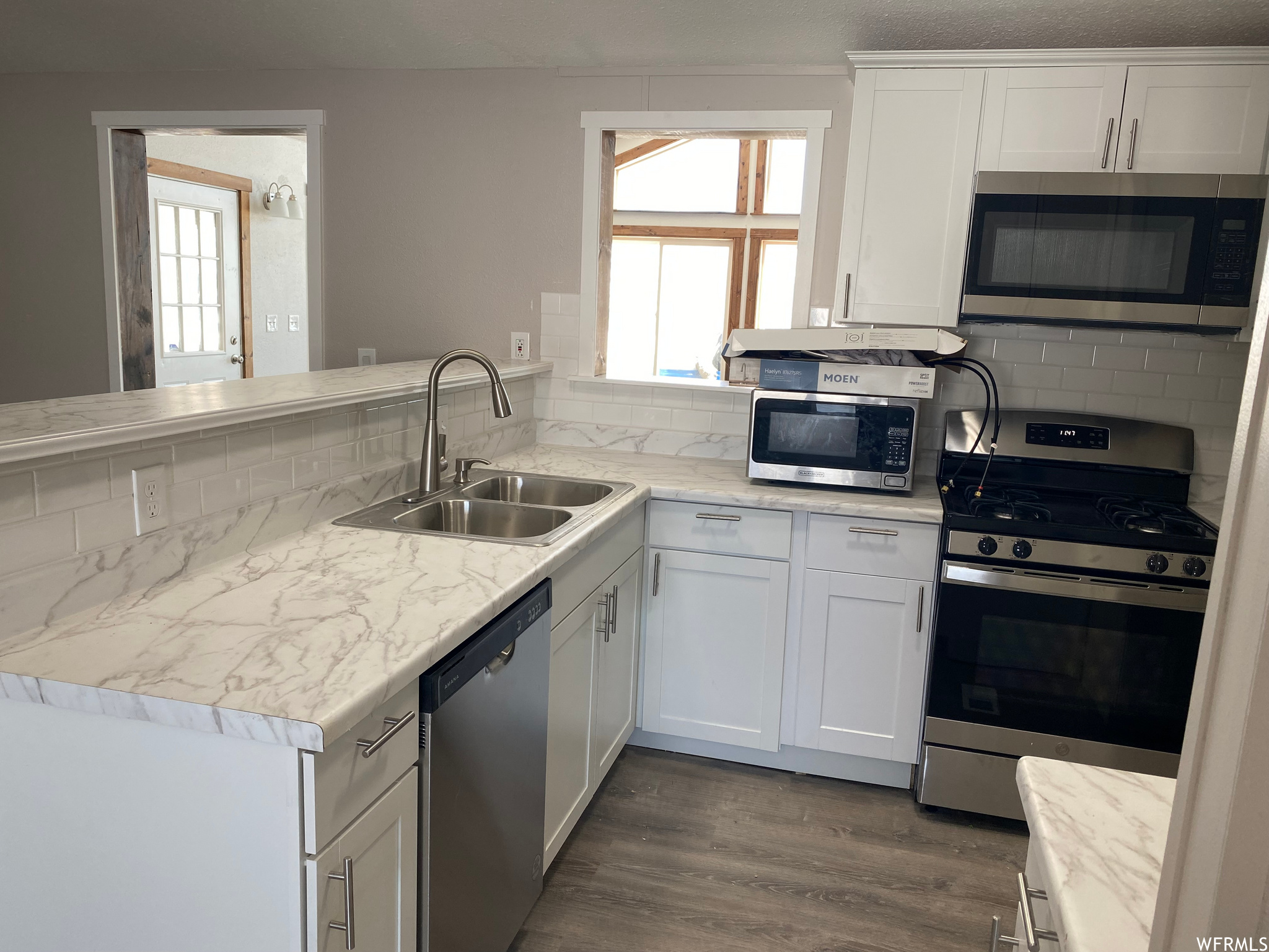 BANDANNA RANCH - Residential
