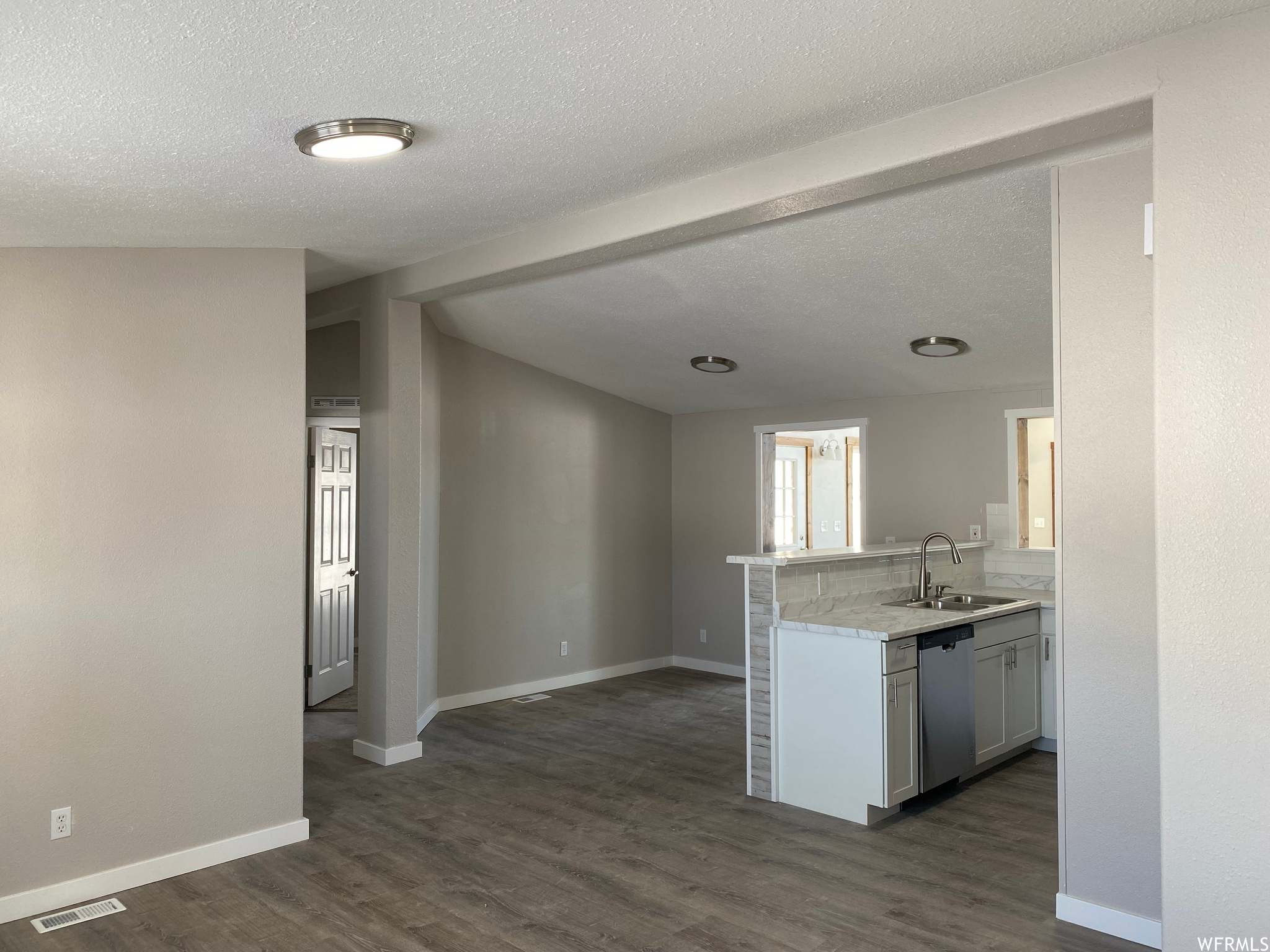 BANDANNA RANCH - Residential