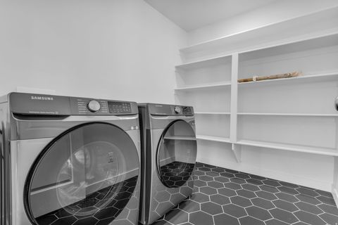 Tiny photo for 2468 N PAINTBRUSH DR, Saratoga Springs, UT 84045 (MLS # 2122735)