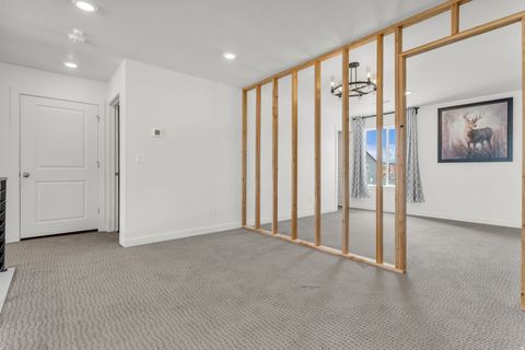 Tiny photo for 2468 N PAINTBRUSH DR, Saratoga Springs, UT 84045 (MLS # 2122735)