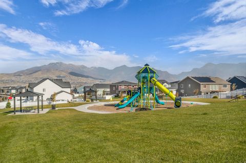 Tiny photo for 2468 N PAINTBRUSH DR, Saratoga Springs, UT 84045 (MLS # 2122735)