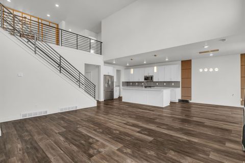 Tiny photo for 2468 N PAINTBRUSH DR, Saratoga Springs, UT 84045 (MLS # 2122735)