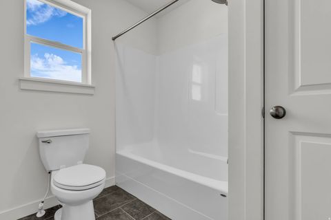 Tiny photo for 2468 N PAINTBRUSH DR, Saratoga Springs, UT 84045 (MLS # 2122735)