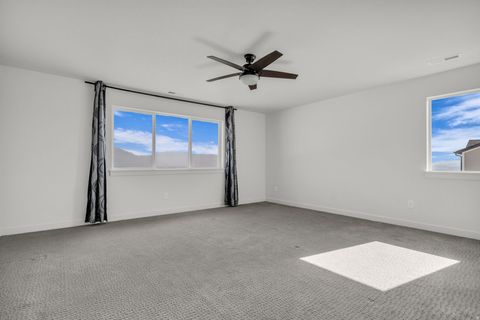 Tiny photo for 2468 N PAINTBRUSH DR, Saratoga Springs, UT 84045 (MLS # 2122735)