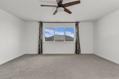 Tiny photo for 2468 N PAINTBRUSH DR, Saratoga Springs, UT 84045 (MLS # 2122735)