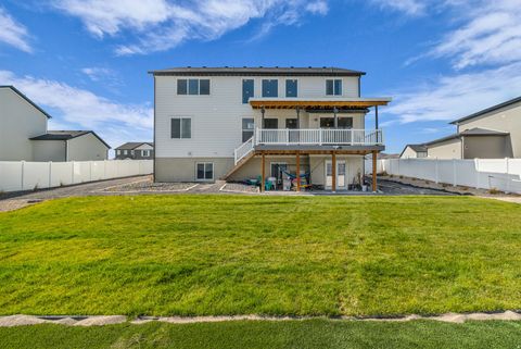 Tiny photo for 2468 N PAINTBRUSH DR, Saratoga Springs, UT 84045 (MLS # 2122735)