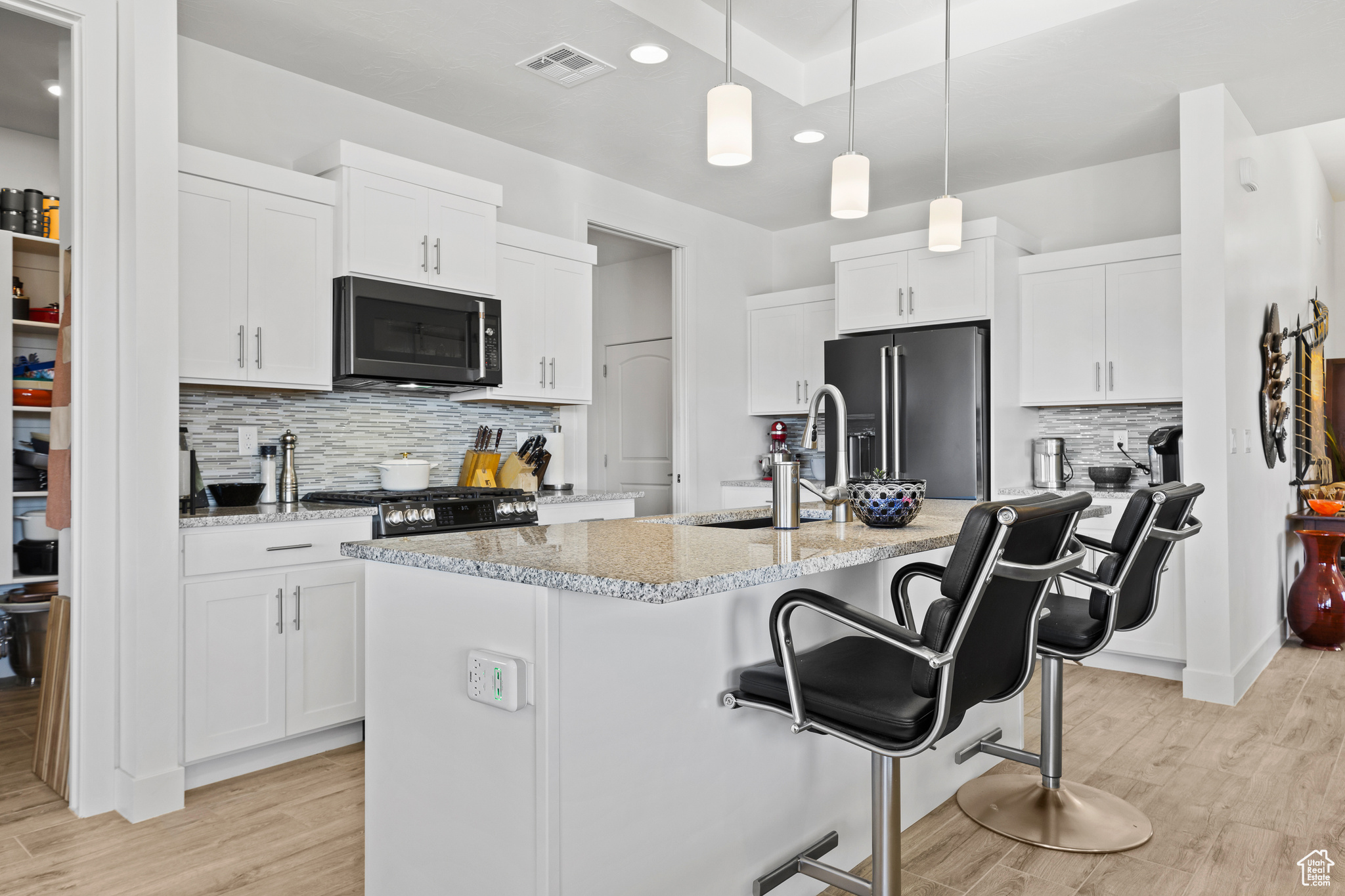 PAINTED SANDS - Residential