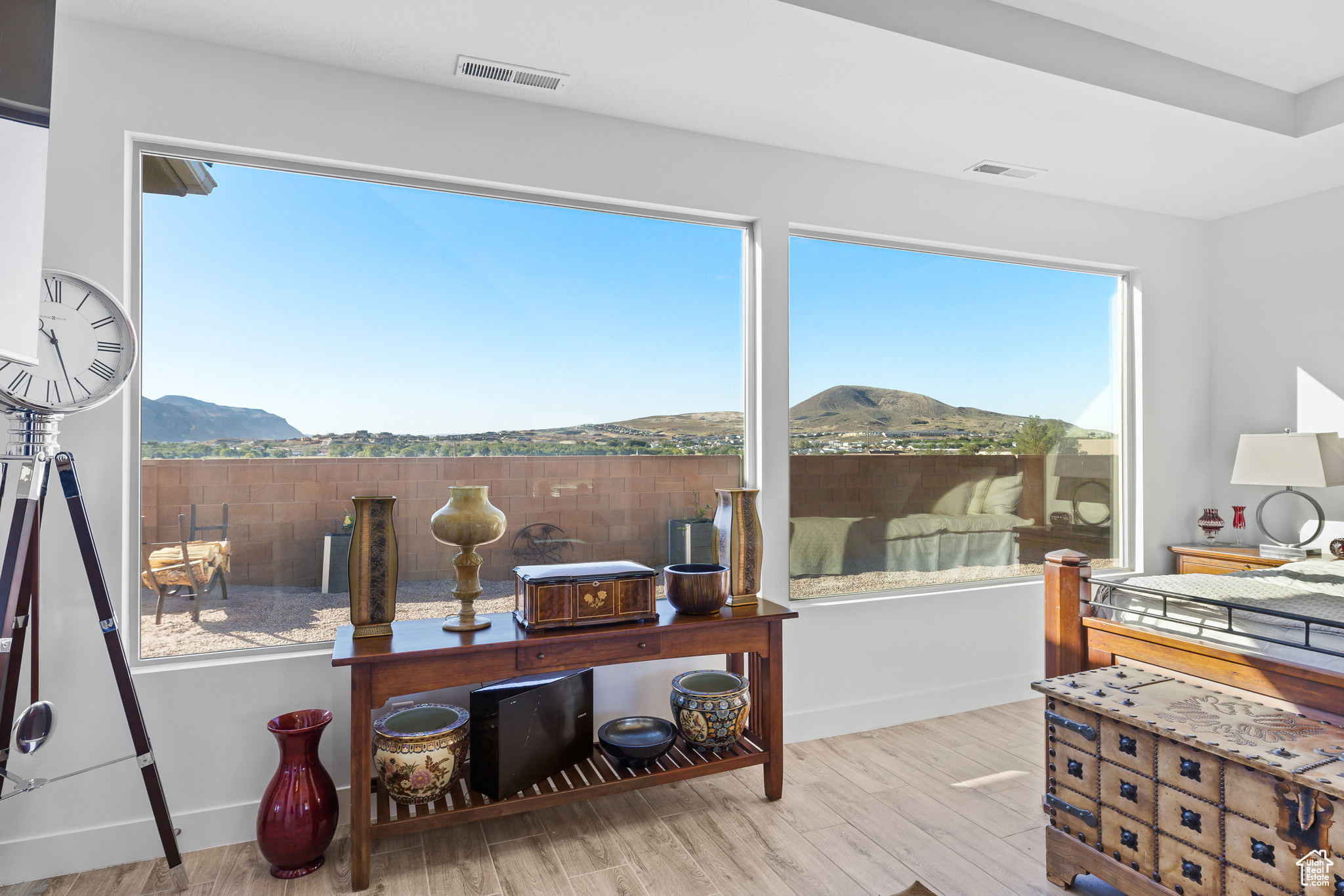 PAINTED SANDS - Residential