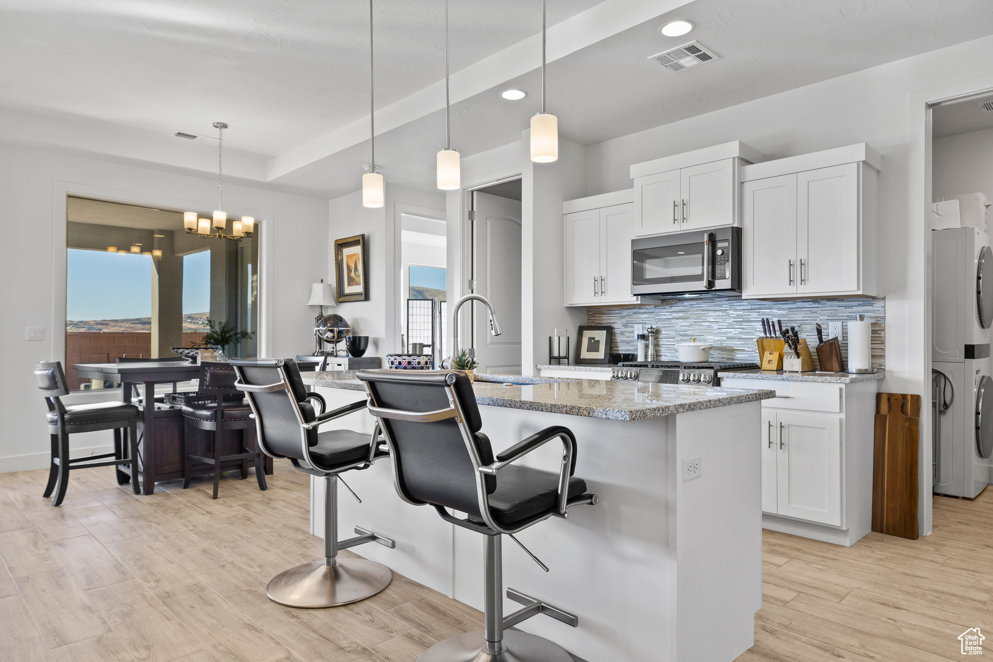 PAINTED SANDS - Residential