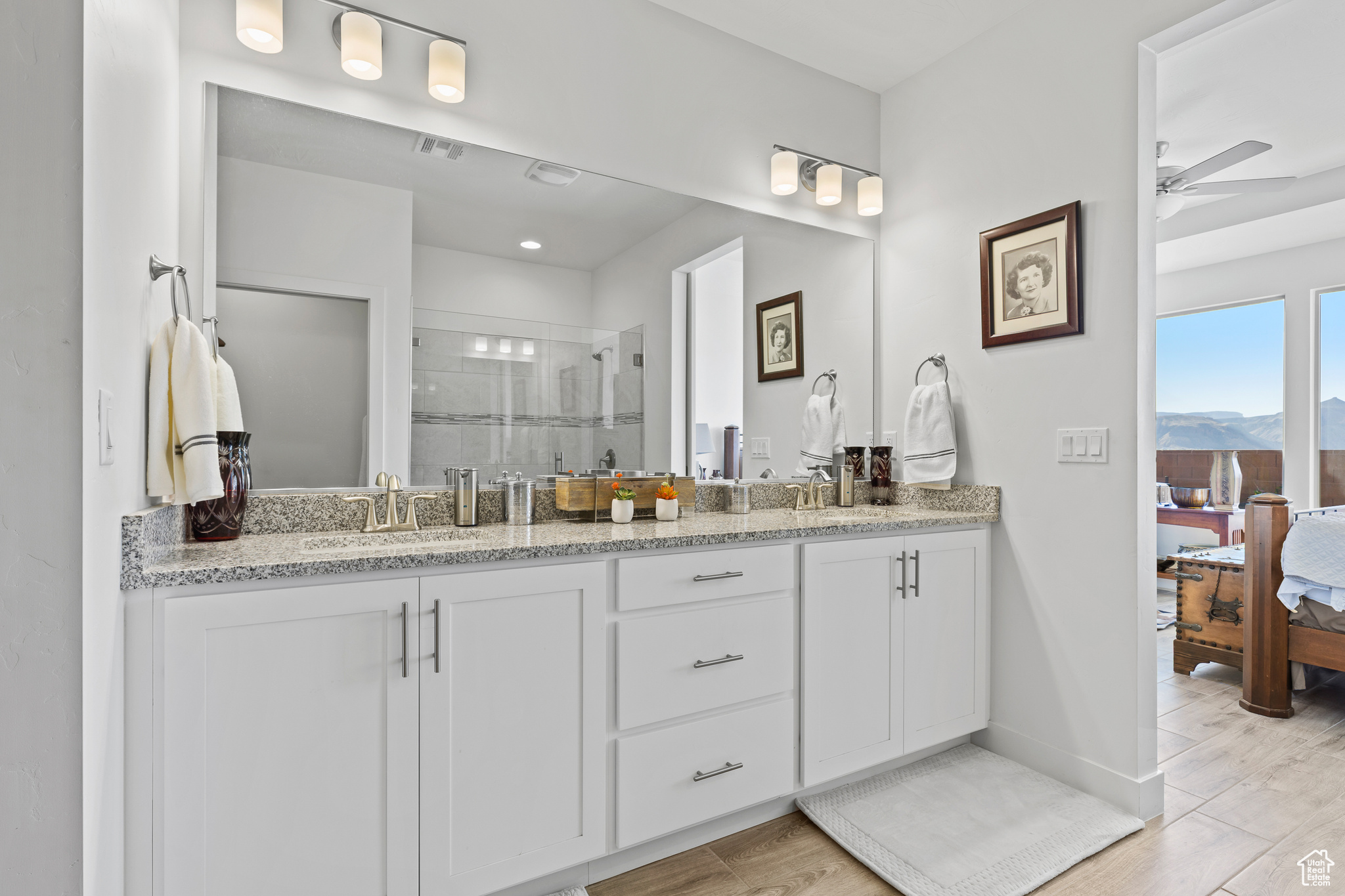 PAINTED SANDS - Residential