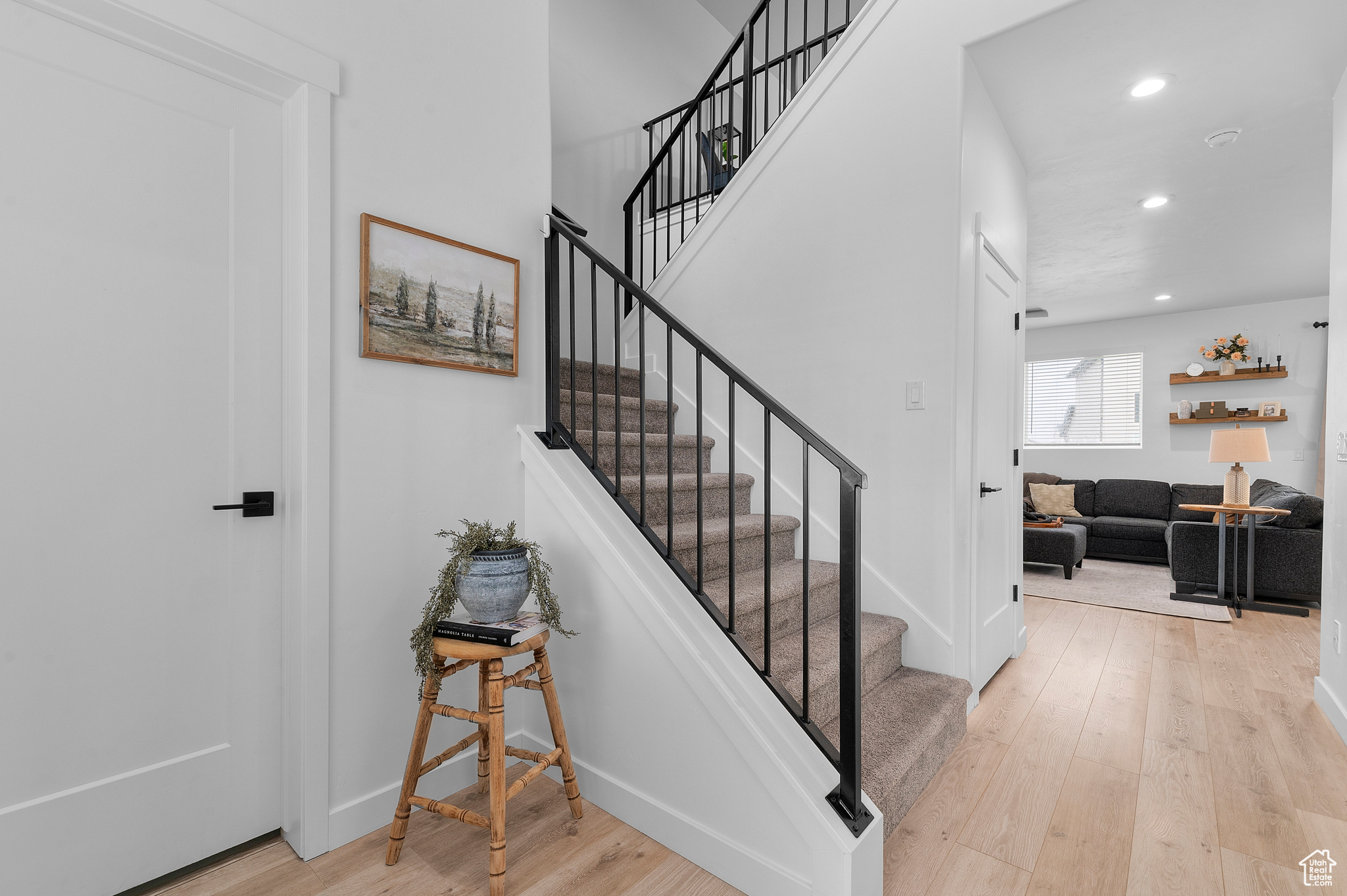 LAKESHORE LANDING - Residential