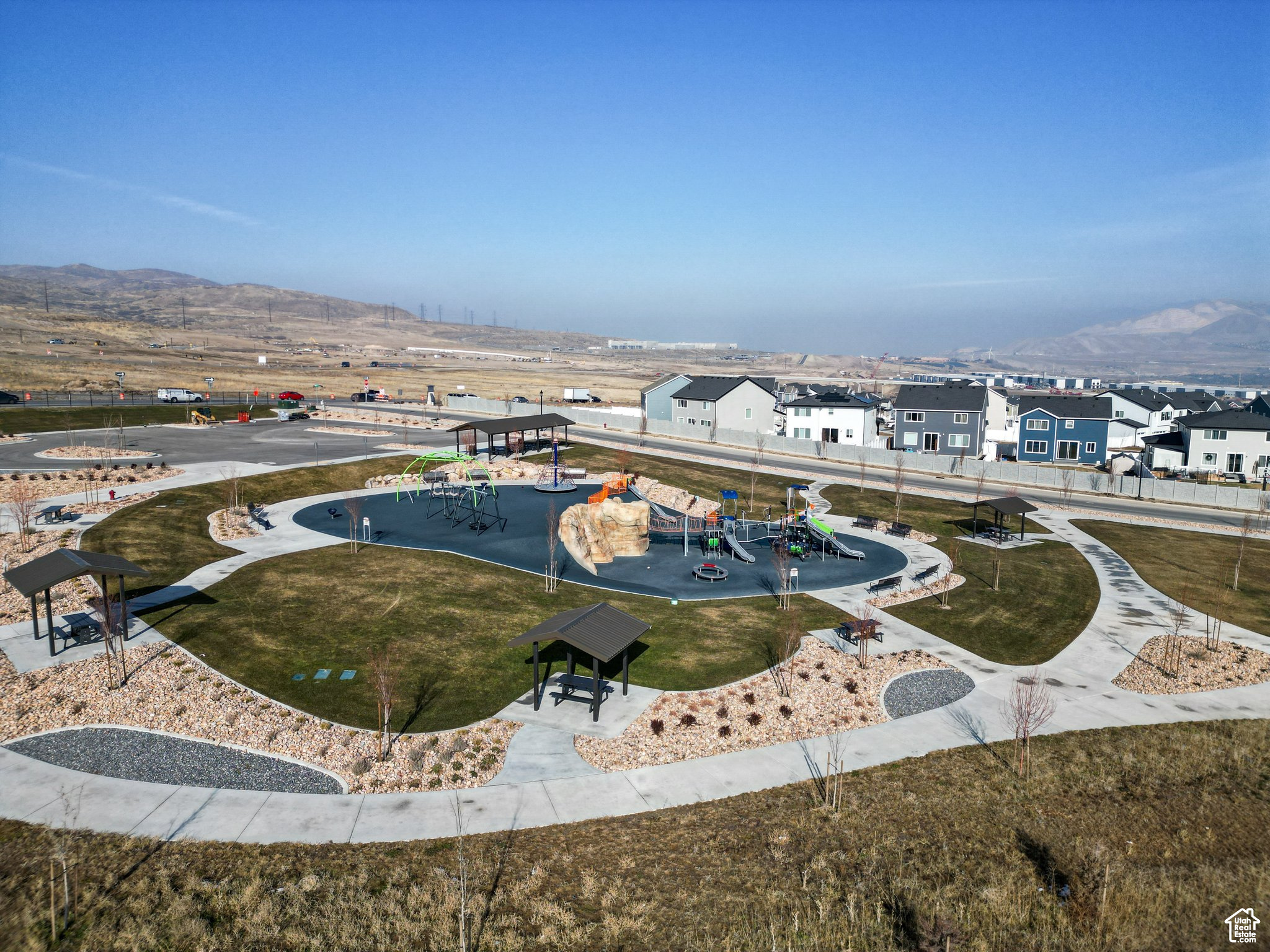 Saratoga Springs, Utah 84045, United States, 3 Bedrooms Bedrooms, ,3 BathroomsBathrooms,Residential,Pending,106218