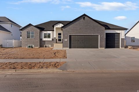 Photo of 2076 W 800 S, Layton, UT 84041 (MLS # 2137707)