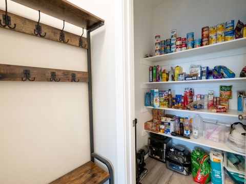 Tiny photo for 3369 W SOPHIE LN S, West Haven, UT 84401 (MLS # 2156003)