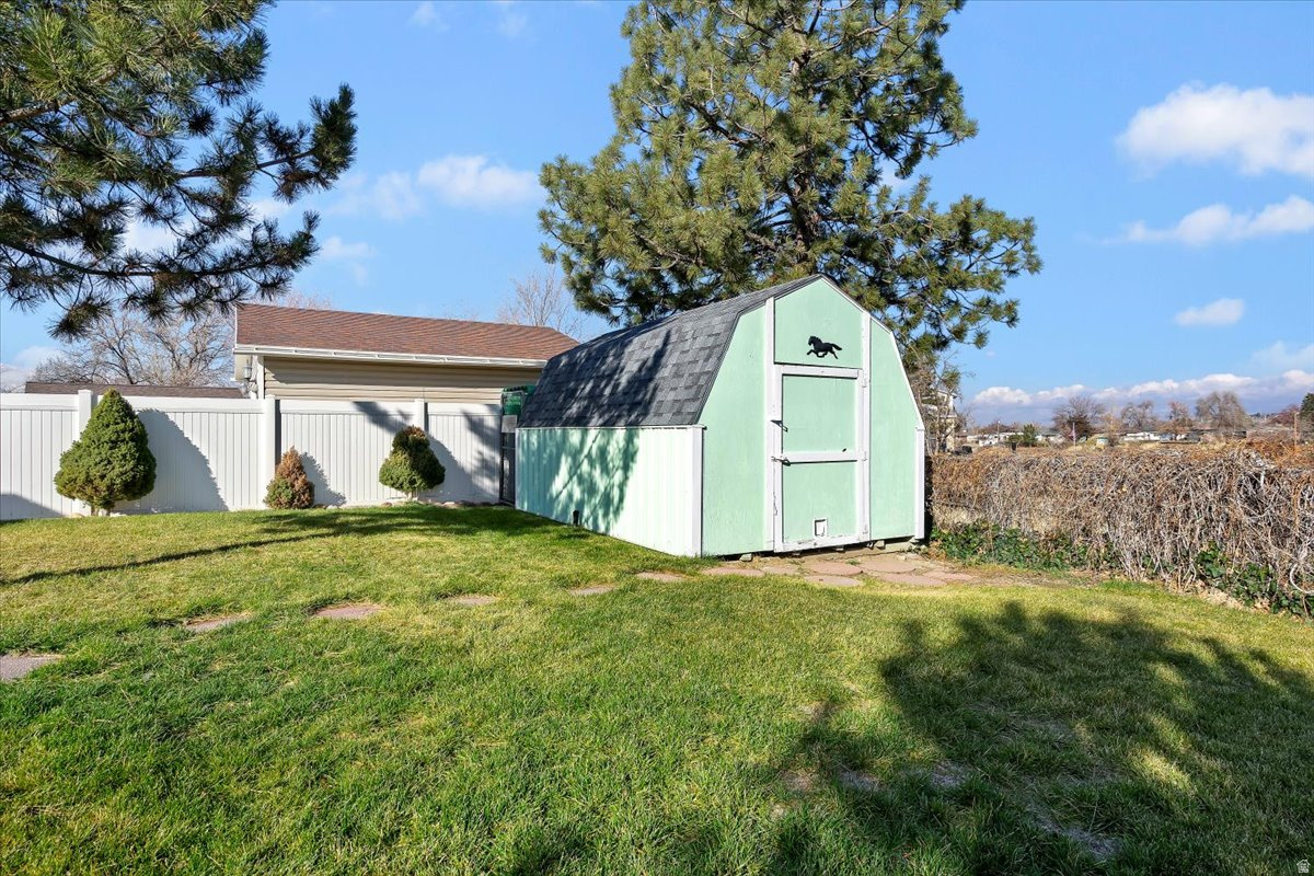 WHITE CITY #18 SUB - Residential