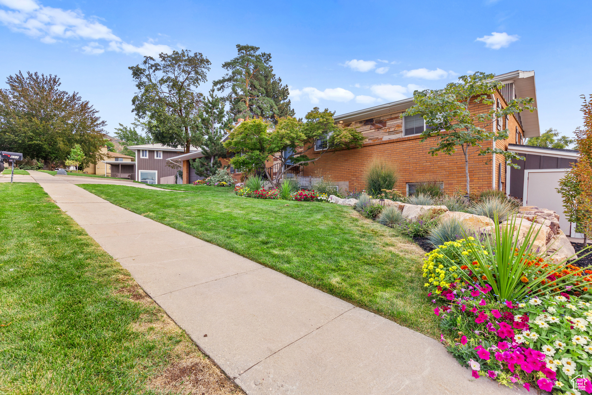 MILL CREEK HEIGHTS - Residential