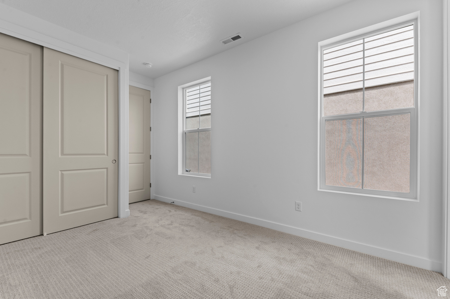 HOLBROOK E VILLAS 601 - Residential