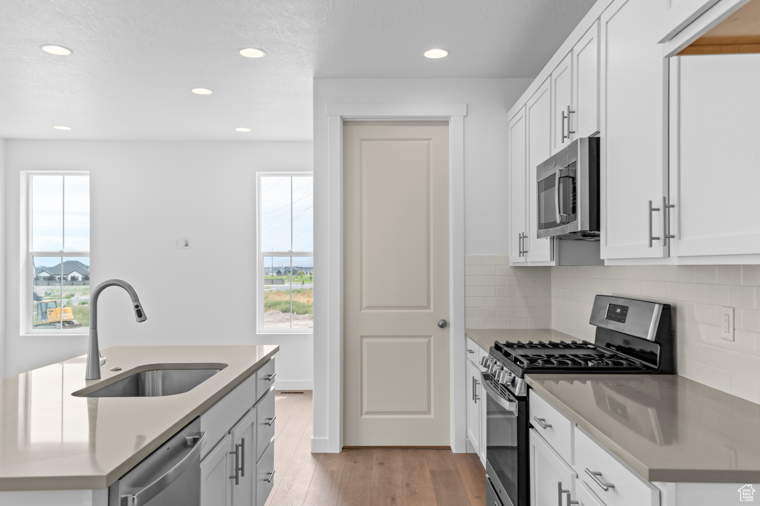 HOLBROOK E VILLAS 601 - Residential