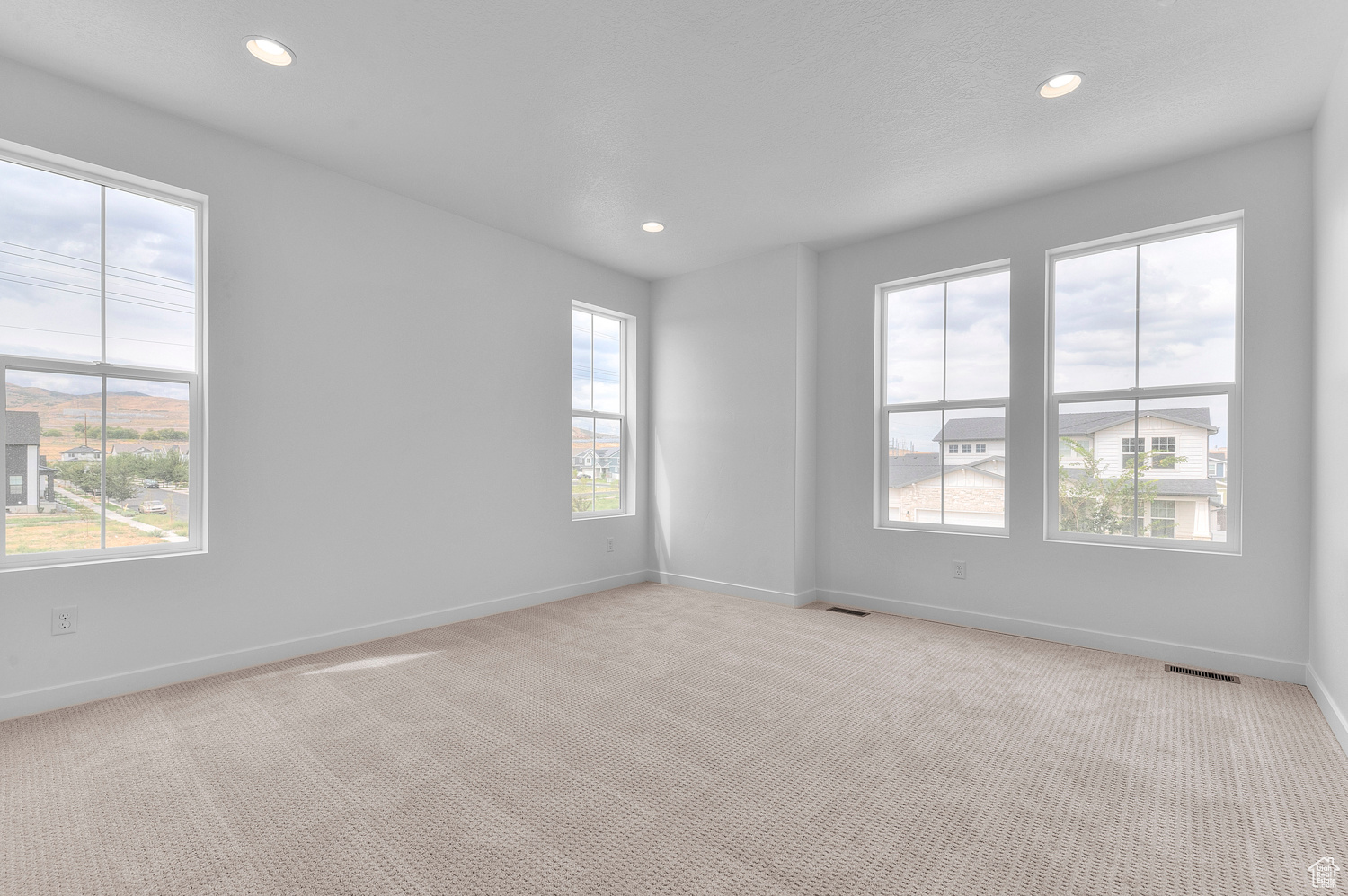 HOLBROOK E VILLAS 601 - Residential