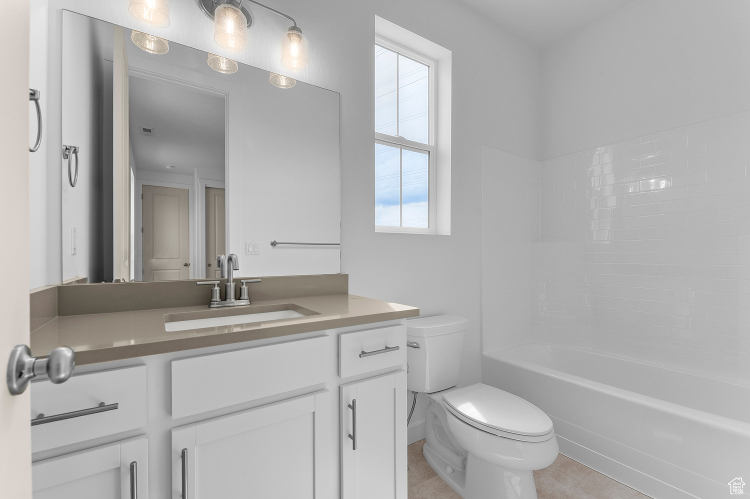 HOLBROOK E VILLAS 601 - Residential