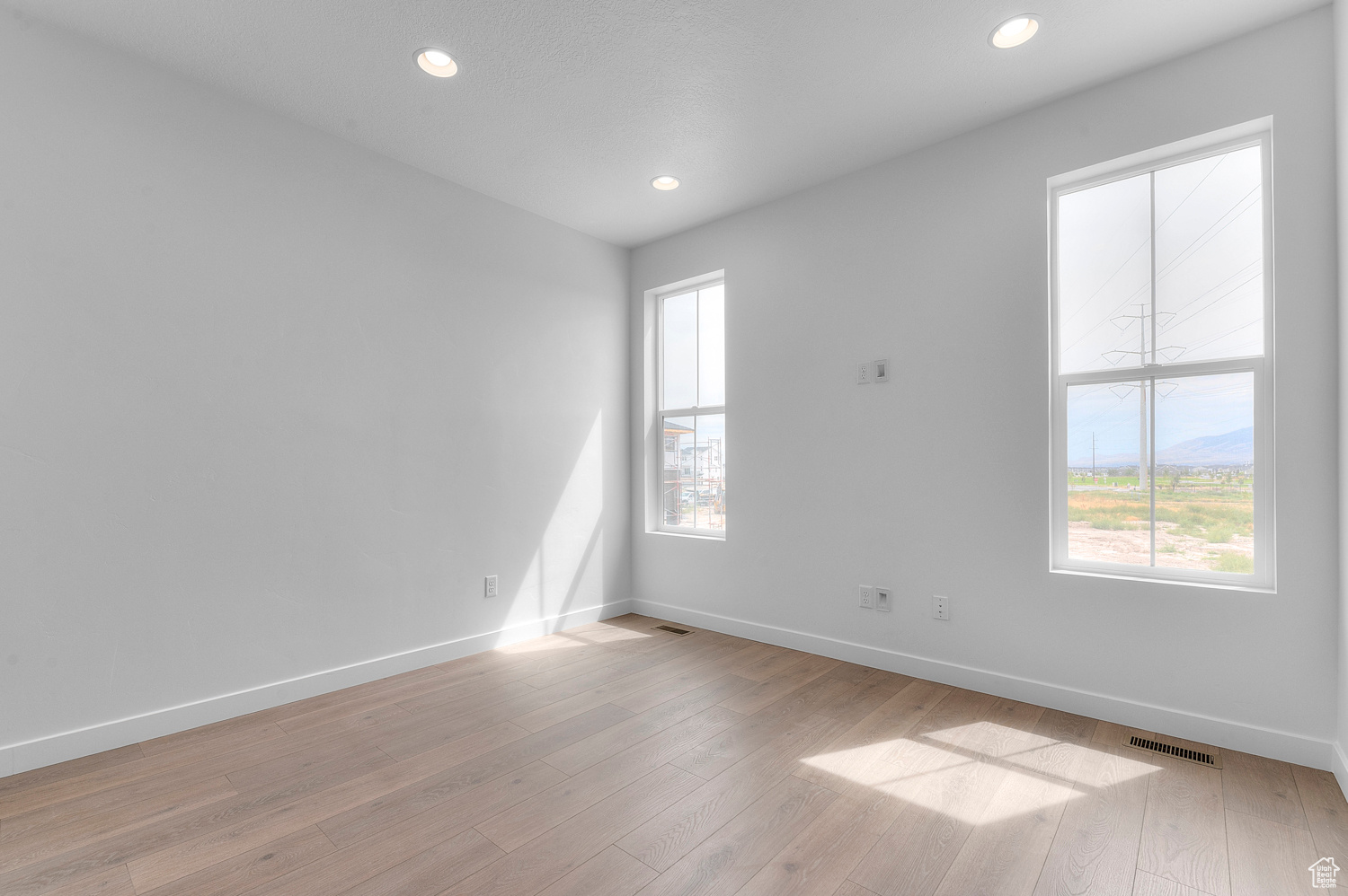 HOLBROOK E VILLAS 601 - Residential