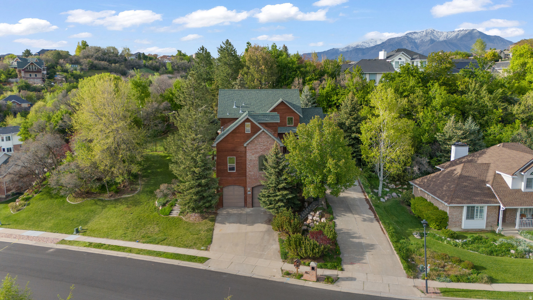 DAWSON HOLLOW - Residential