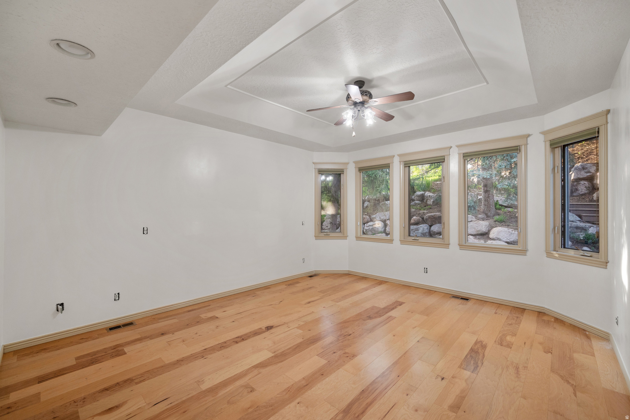 DAWSON HOLLOW - Residential