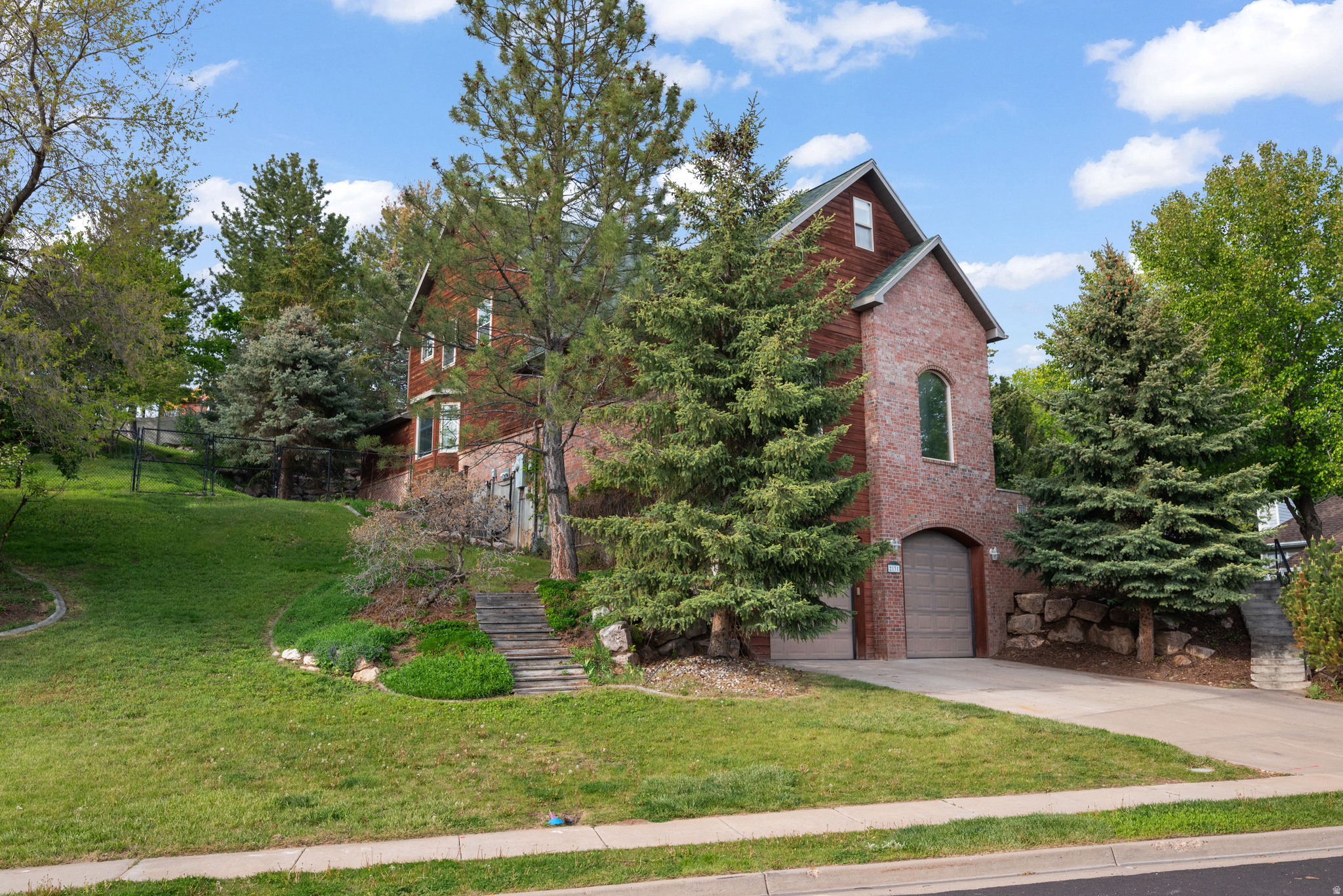 DAWSON HOLLOW - Residential