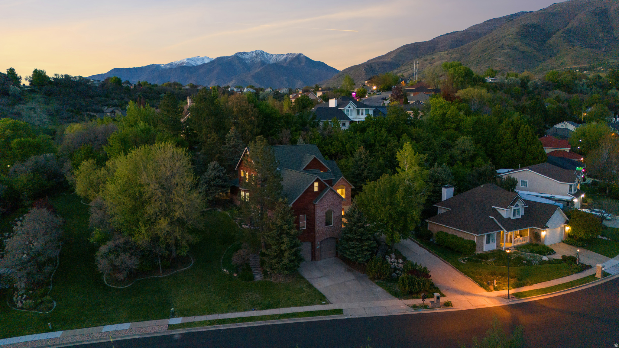 DAWSON HOLLOW - Residential